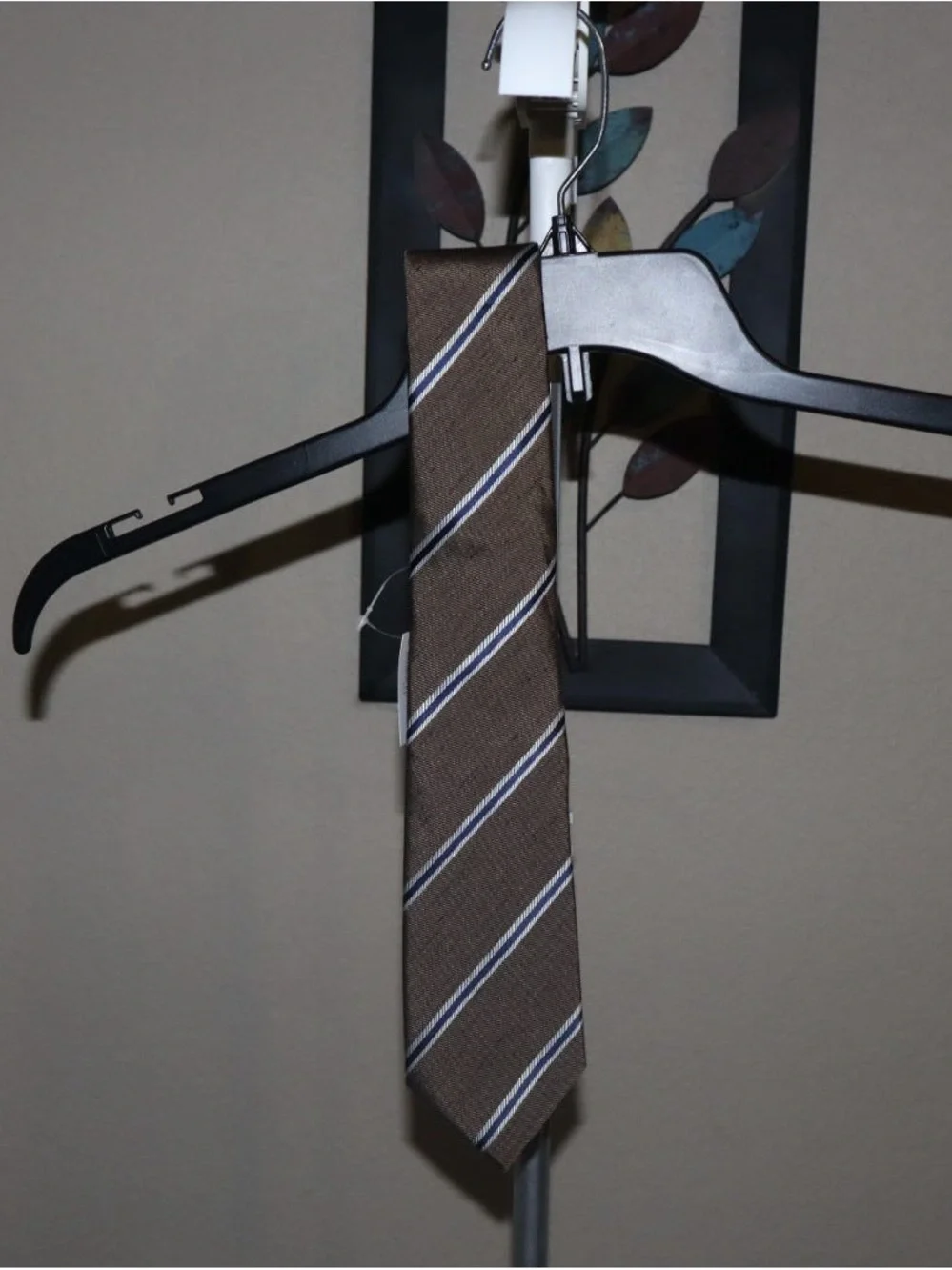 Classic Brown Stripe Men's Tie - Blue & White Accent